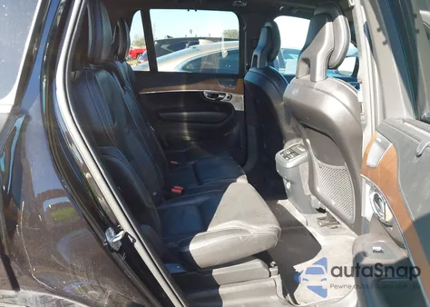 2016 Volvo Xc90 T6 Inscription z USA, uszkodzony, nr VIN YV4A22PL1G1087208